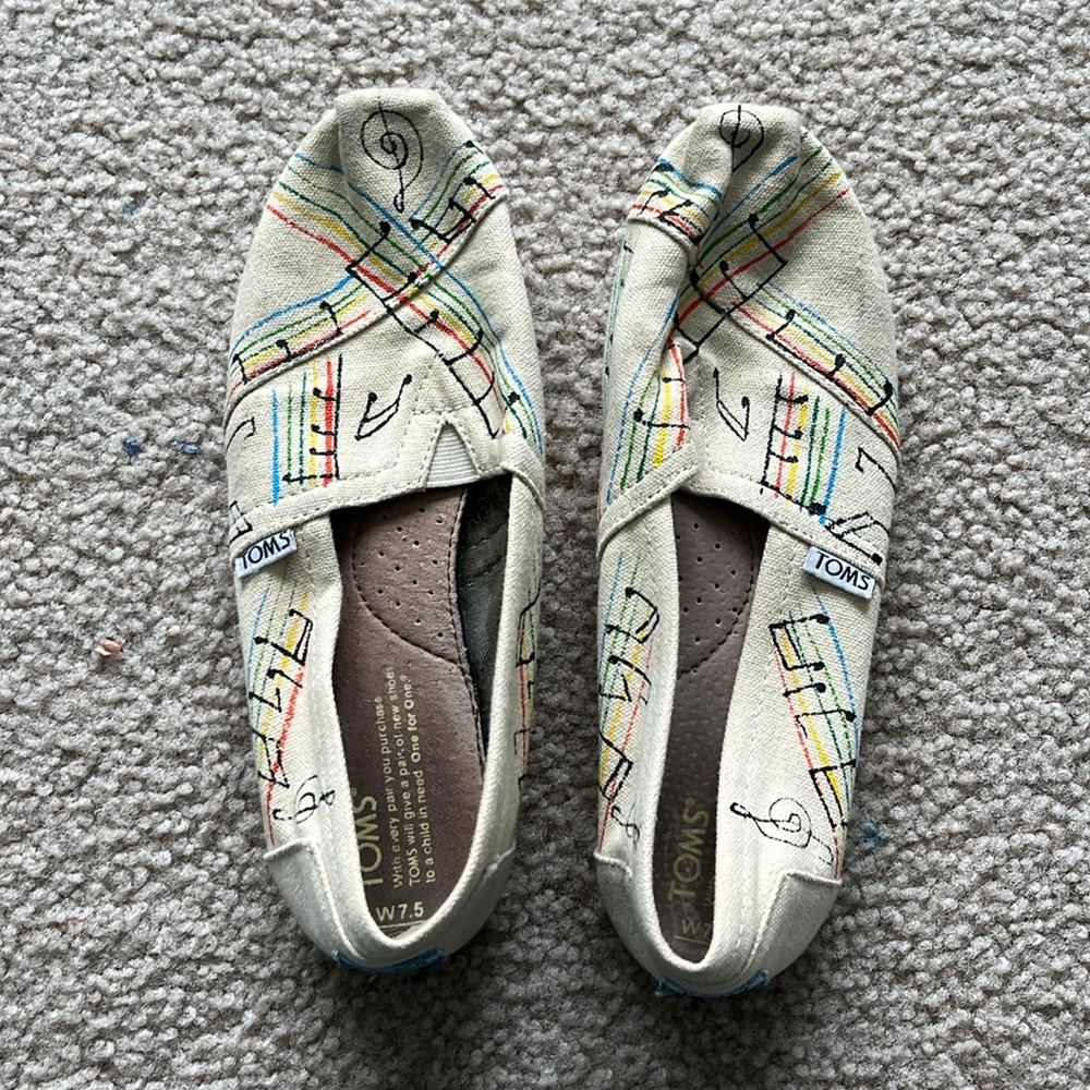 TOMS music note shoes 7.5